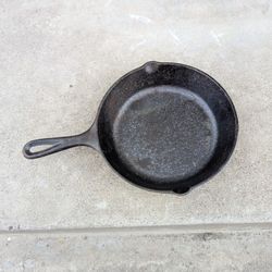 Vintage Cast Iron Skillet 