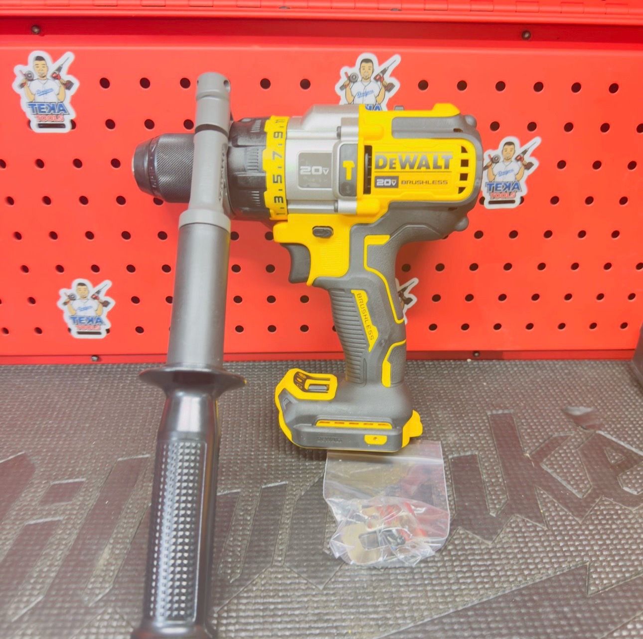 20V MAX Brushless Cordless 1/2 in. Hammer Drill/Driver with FLEXVOLT ADVANTAGE (Tool Only)