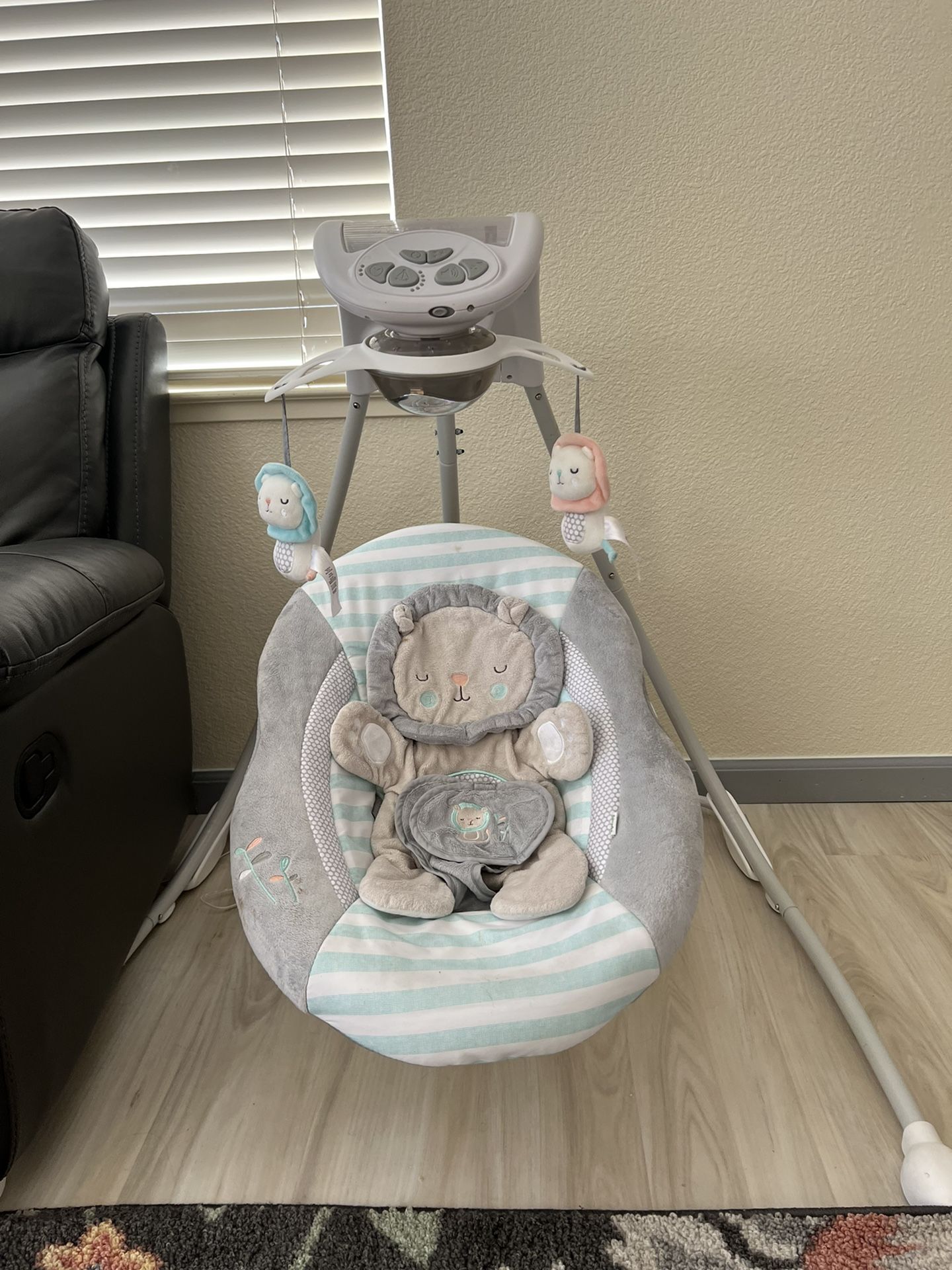Ingenuity InLighten Baby Swing - Easy-Fold Frame & Light Up Mobile - Twinkle Tails