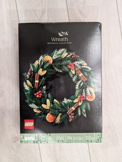 Brand New LEGO Christmas Wreath Botanical
