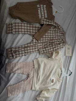 Baby Clothing Bundle – Bodysuits and Pants