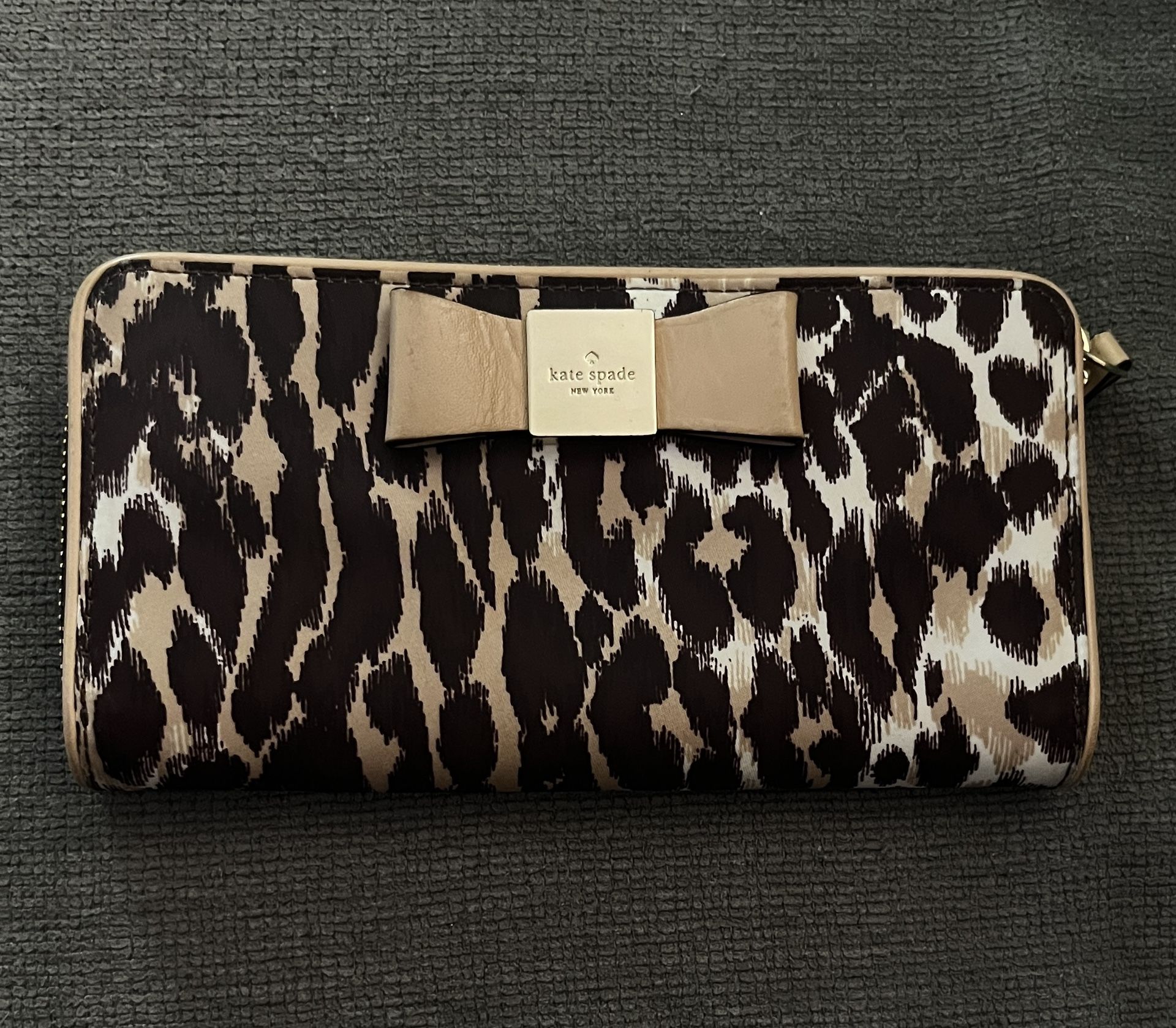 Kate Spade Clutch Wallet