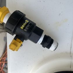 15 Gallon Water Tank With Connect For Hose