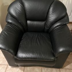 Black Leather Chair / Great Deal!!!