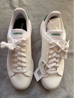 white Adidas Advantage sneakers size 10 men new with box