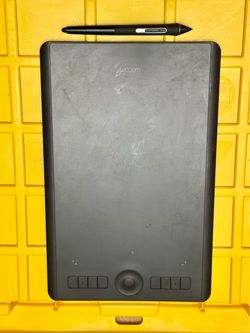 Wacom Drawing Tablet with Stylus Pen