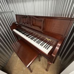 Yamaha M500S Mahogany Upright Piano 