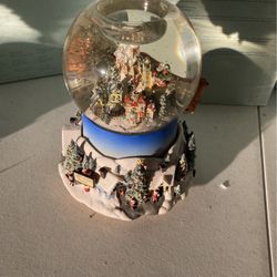 Olde World Village Tealight Globe Party Lite