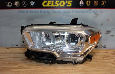 TOYOTA TACOMA LH SIDE HALOGEN OEM 2016 - 2020