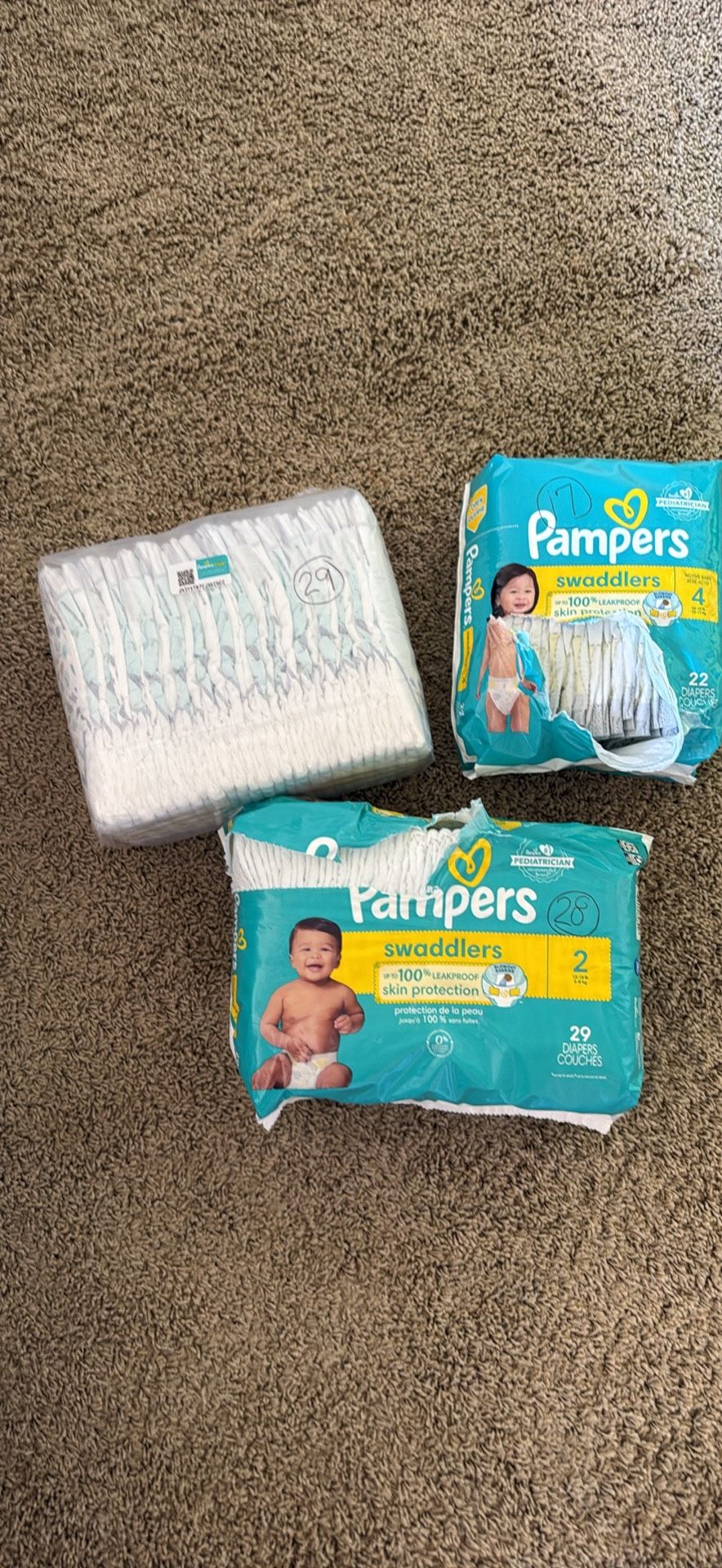 Diaper Bundle- size 4 (46) and size 2 (28) Pampers