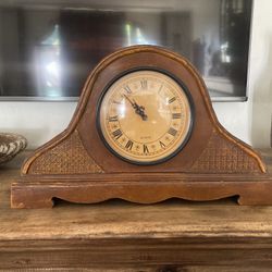 Vintage Mantle Desk Clock