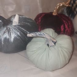 40 New Pumpkins 