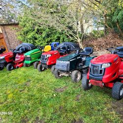 15 Fully Functional Riding and self propelled Lawn Mowers $650 And Up