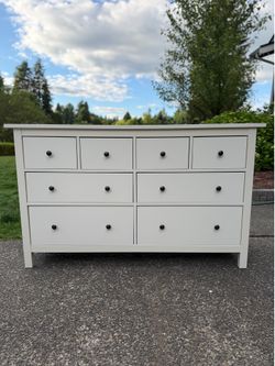 discontinued ikea hemnes 8 drawer dresser (DELIVERY AVAILABLE)