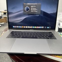 MACBOOK PRO 15”- 2017 - i7-16gb - 512gb