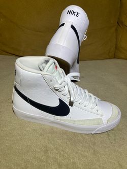 NIKE Blazer Mid 77 Size 6.5Y