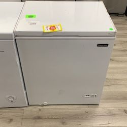 MAGIC CHEF HMCF5W4 CHEST FREEZER  1