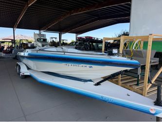 1989 Magic 22’ Open Bow