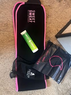 Sweet Sweat Waist Trimmer with Workout Enhancing Gel and Washing Bag