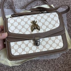 New Handbag For Women It’s Very Beautiful And Very Good Quality For $35 