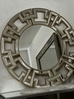 Round Gold Mirror
