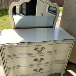 MAJOR PRICE CUT! 3 Piece Set Nightstand/Dresser/Mirror Quality Durable Perfect For Any Room Or Ready To Be Revamped. Still Available! 