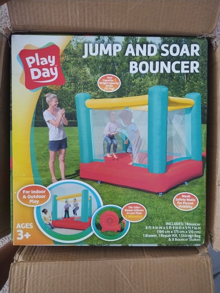Play Day Jump And Soar Bouncer