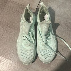 Nike Epic React Flyknit 2 trainers