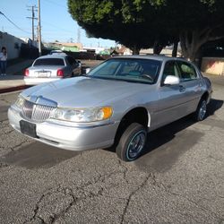 2000 Lincoln Town Car Lowrider 