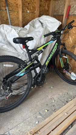Schwinn bike 29 wheels