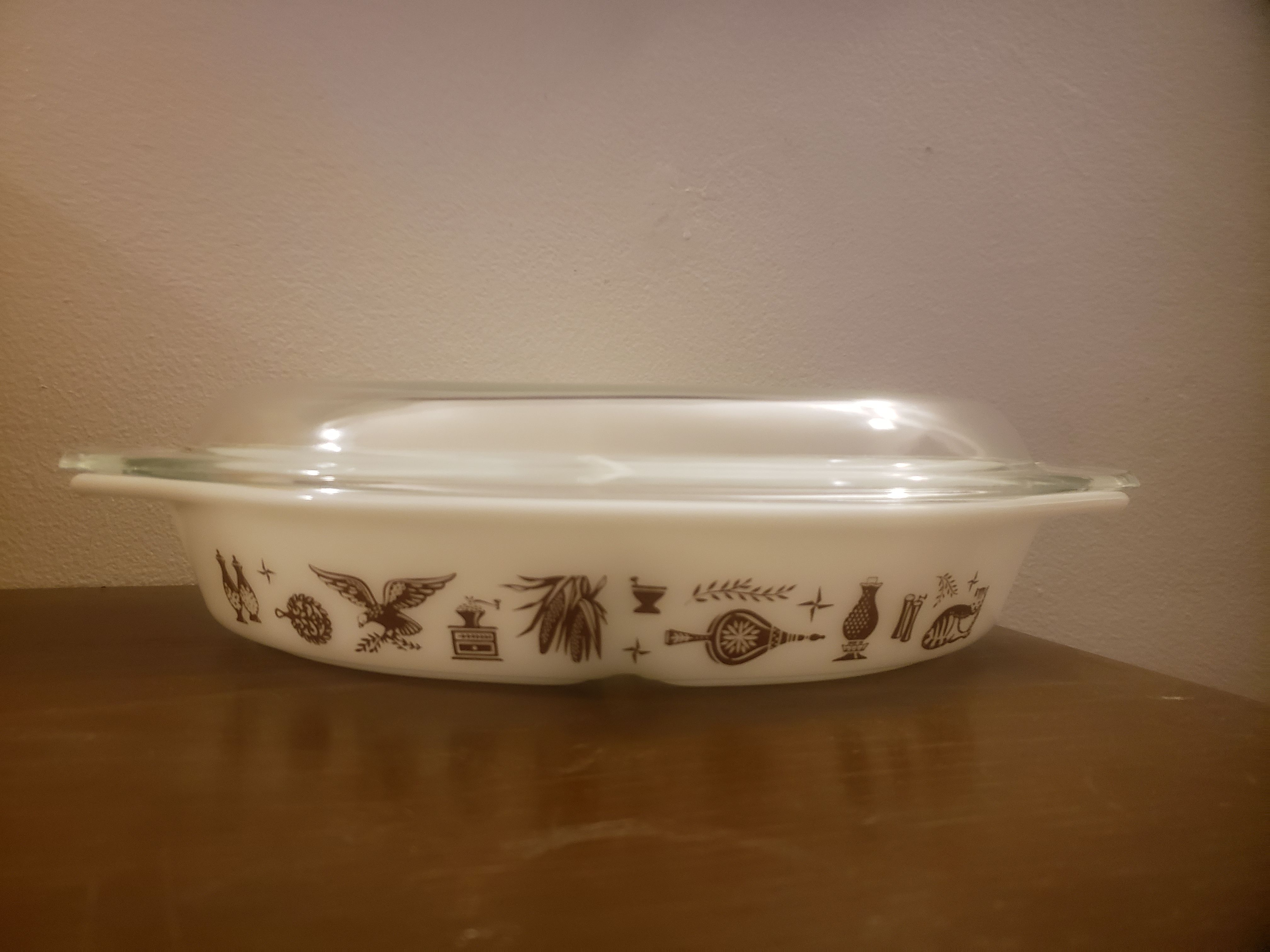 HTF Pyrex Early American Divided Dish