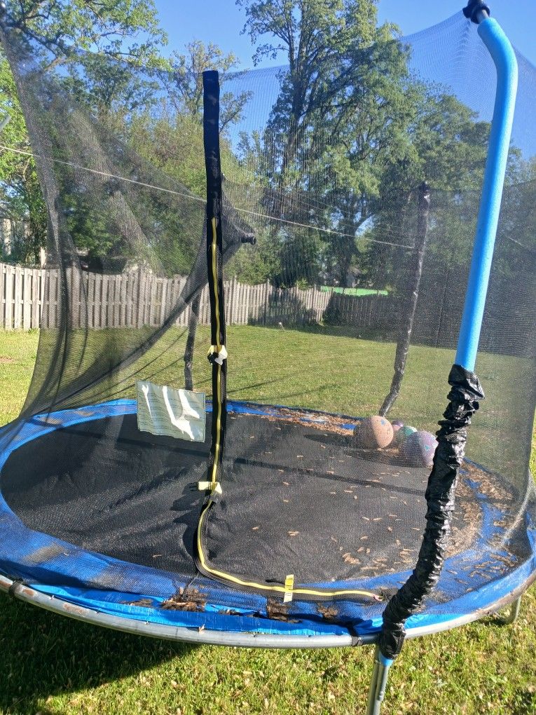 Trampoline 