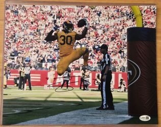 Todd Gurley Signed LA Rams 11x14 Photo JSA Authenticated