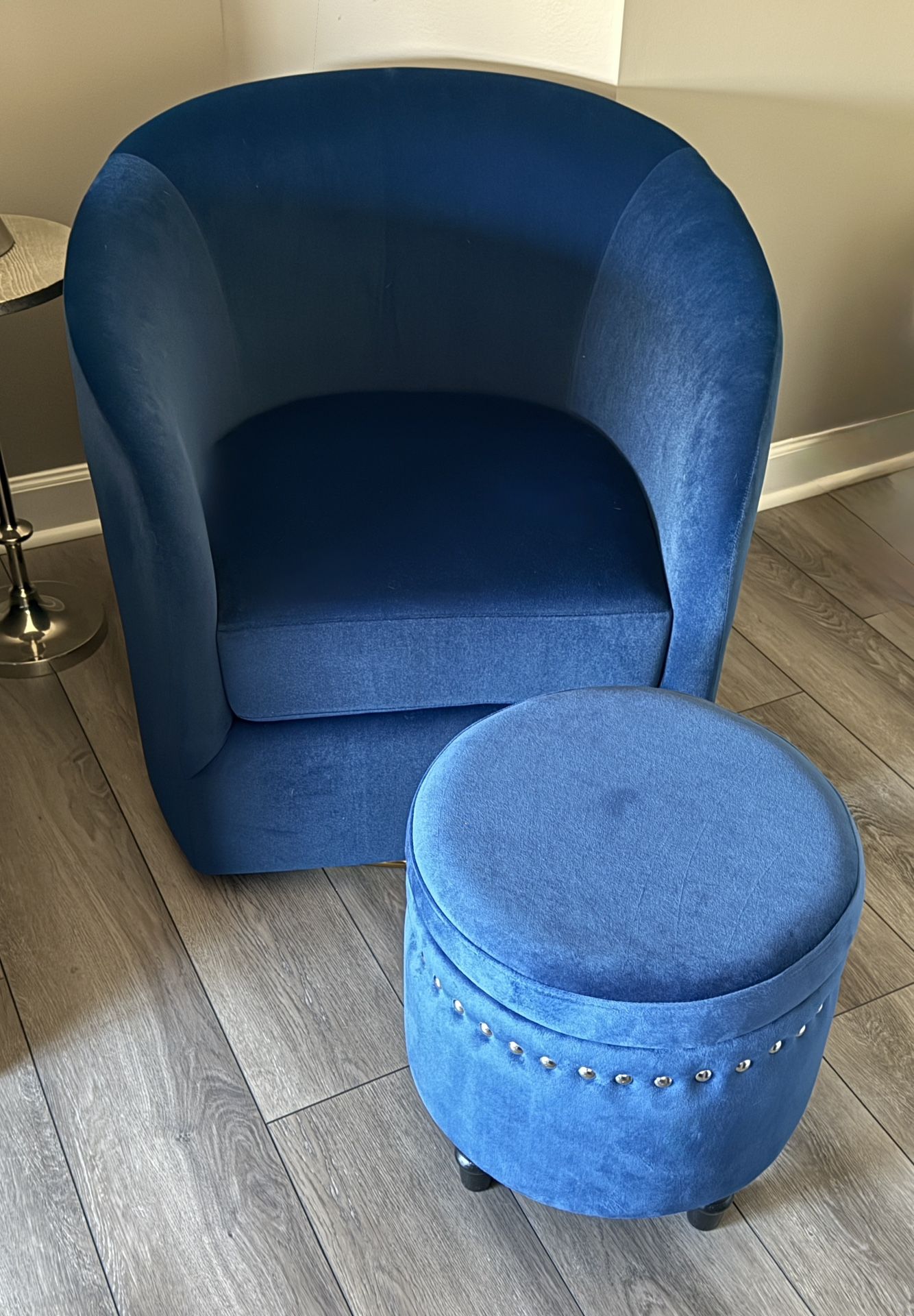 Navy Comfy Velvet Swivel Barrel Chair with Metal Base And 1 Matching Ottoman