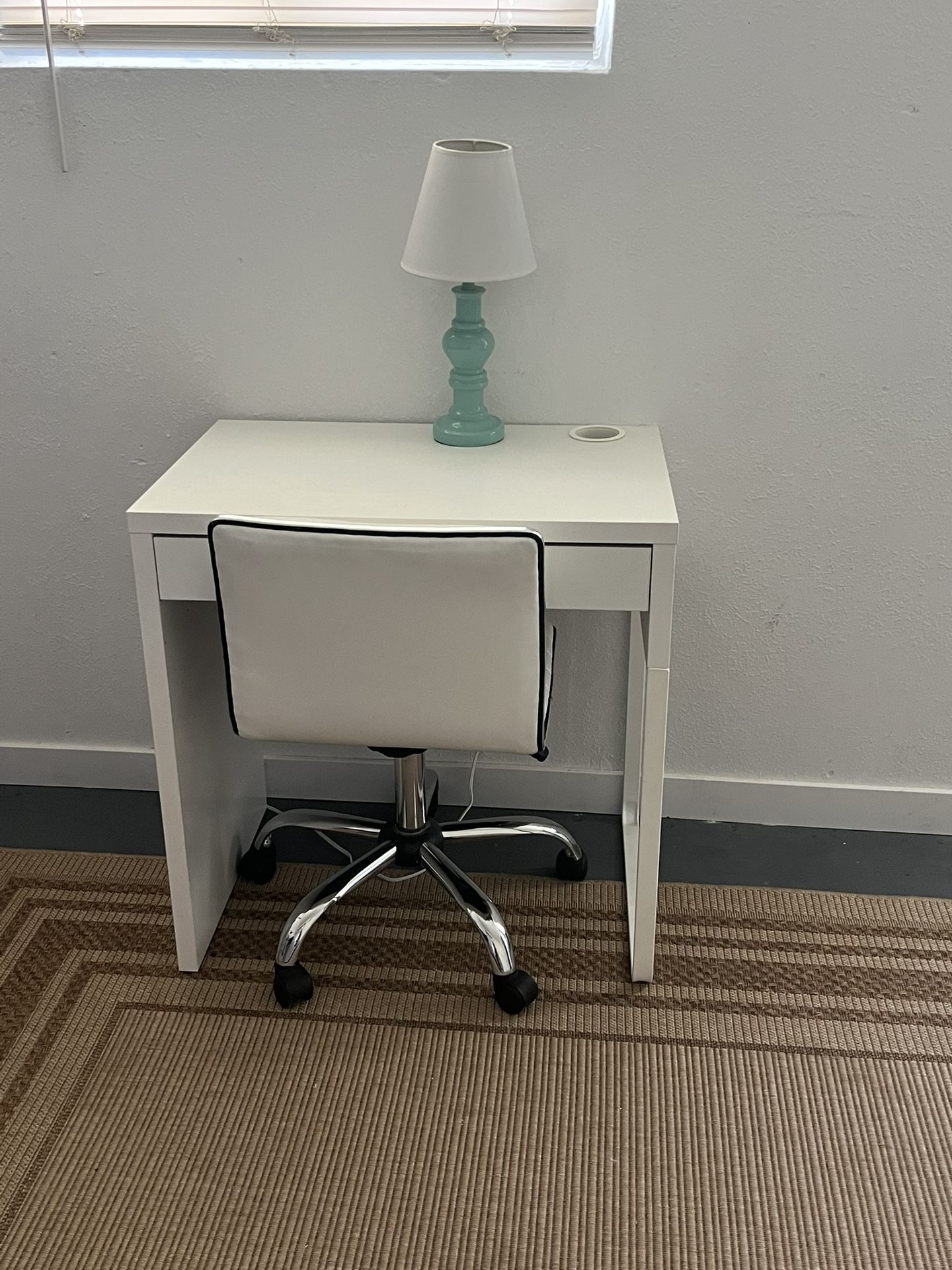 Small Desk/vanity