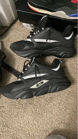 Dior b22