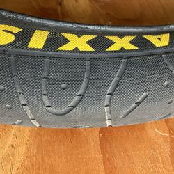 Maxxis Hook Worm 26x2.5”