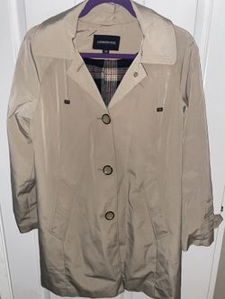 London Fog coat/rain jacket size:PM —removable hood