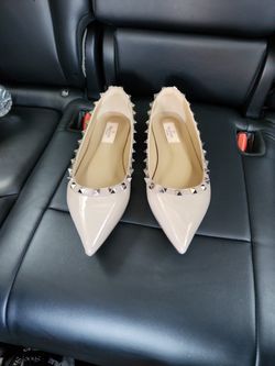 Valentino Garavani Patent Rockstud Flat Size 40