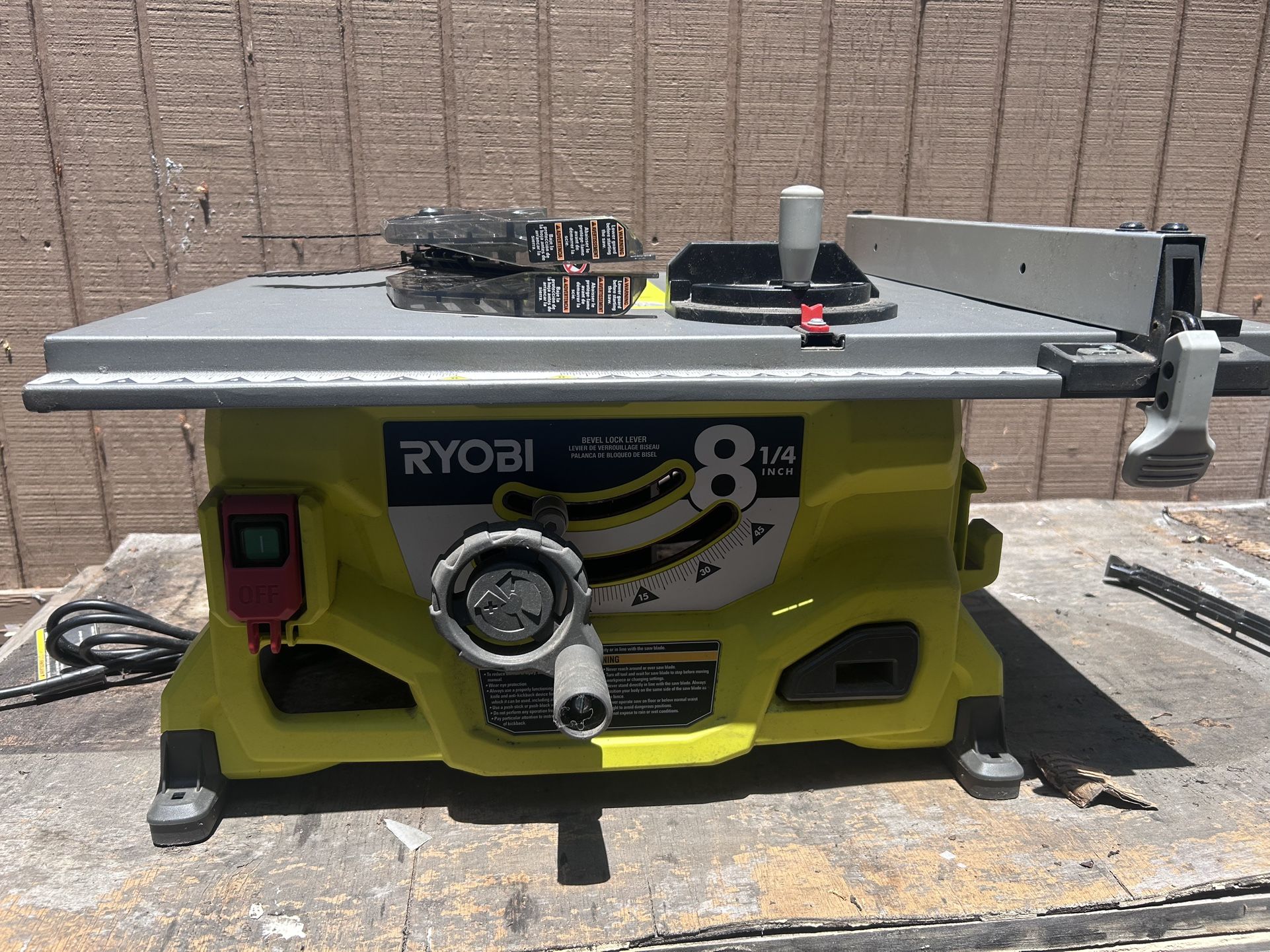 RYOBI - 8 1/4 In Compact Portable Table Saw - RTS08 - USED