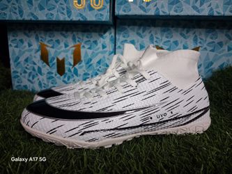 Turf soccer cleats us size 10.5