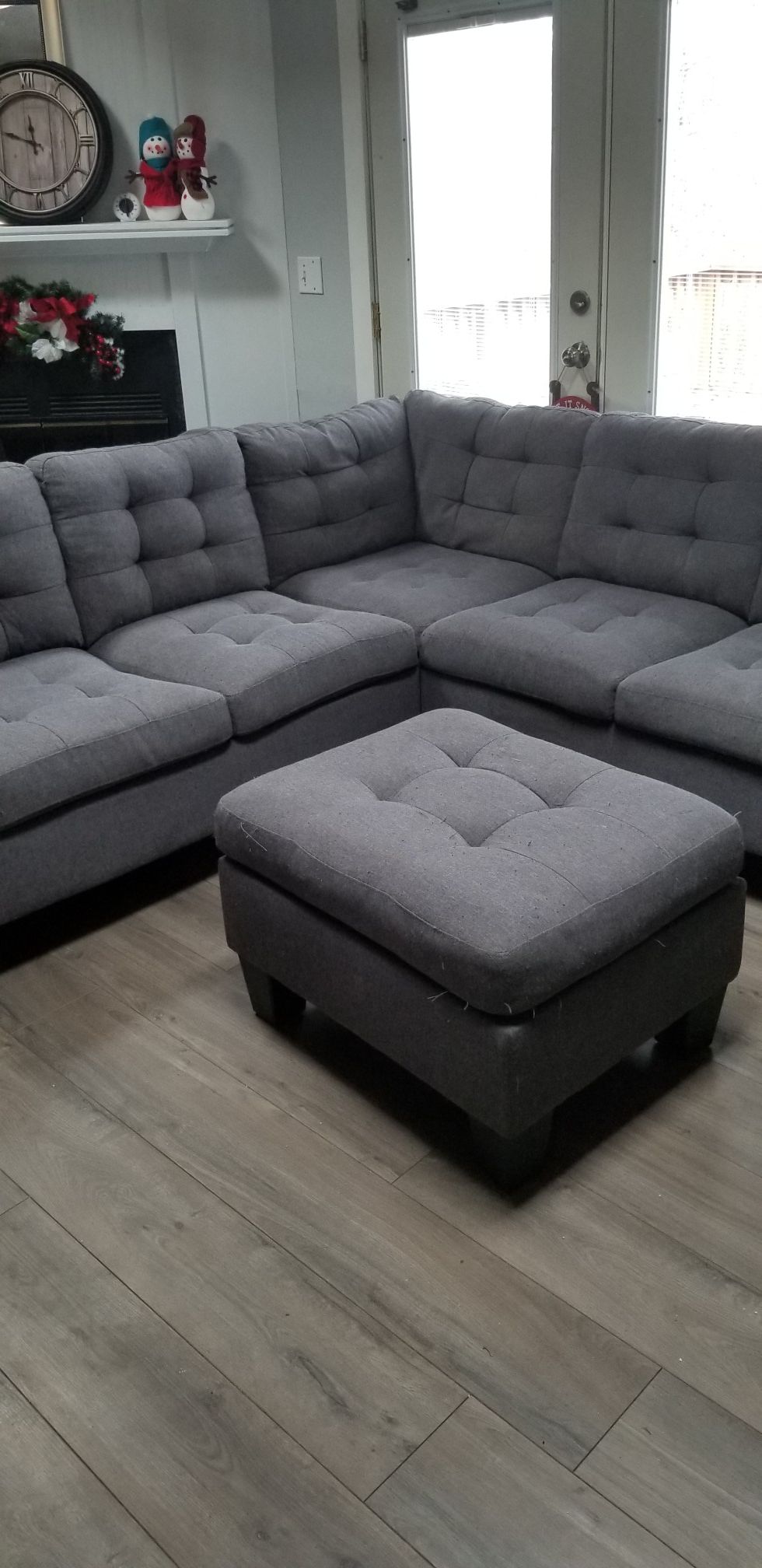 Sectional sofa and ottoman
