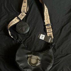 True religion crossbody purse