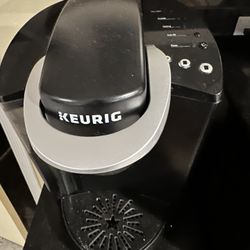 K Cup Machine. Excellent Condition