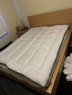IKEA Malm Oak Queen Bed Frame w/ 4 Storage Drawers and 2 Nighstands