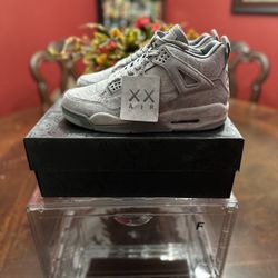 Air Jordan 4 Kaws