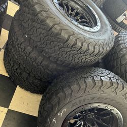Vendo Set De Rines Nuevos 17x9 De Ancho De 6-139.7 Con Llantas 285/70/R17 Bfgoodrich InstalaciΓ³n Y Balance Gratis De 6-139.7 Para Carros Como Tacomas