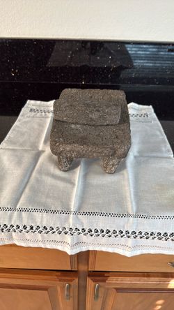 Mexican Metate , Volcanic Stone 6 X 7 1/2“