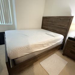 Queen Size Bed And Nightstand $350 