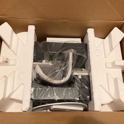 Bose Virtually Invisible Speakers 